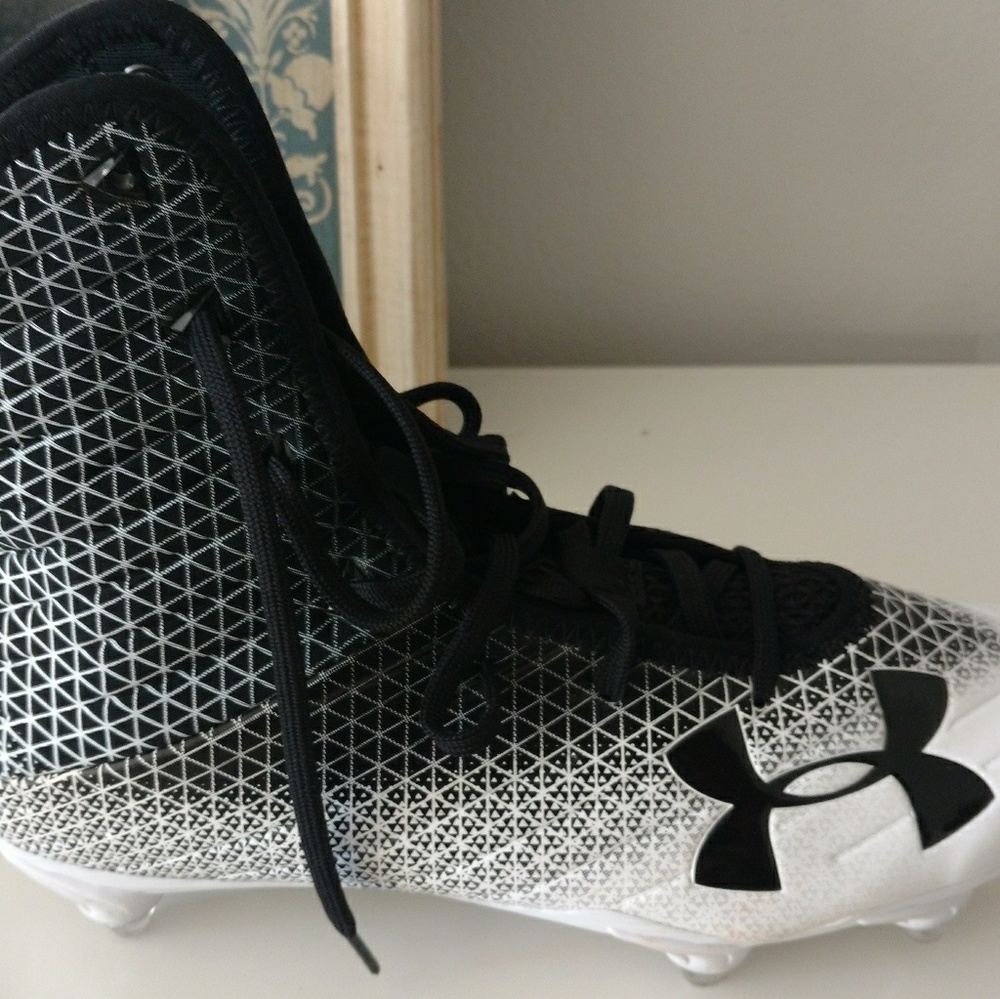 Under Armour Highlight Select Football Cleats, 9.5